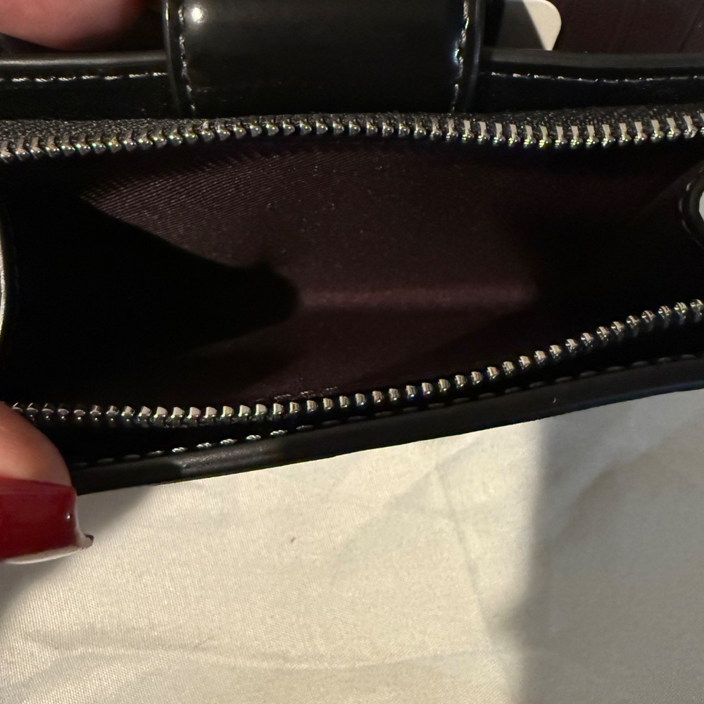 Coach Middle Zip Patent Leather Wallet NWT - Picture 7 of 8